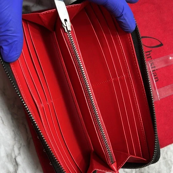 Christian Louboutin Panettone Spikes, Long Wallet Black with Silver Spikes VGUC - Picture 9 of 16